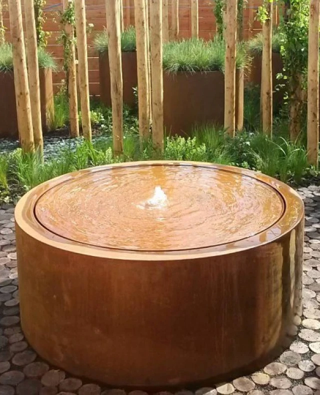 Egger-AG-und-Roman-Berger-AG_Steinkoerbe_2023_Teiche-und-Wasserspiele_Pflasterungen-und-Belaege_Bepflanzung_16666 Egger-AG-und-Roman-Berger-AG_Steinkoerbe_2023_Teiche-und-Wasserspiele_Pflasterungen-und-Belaege_Bepflanzung_16666